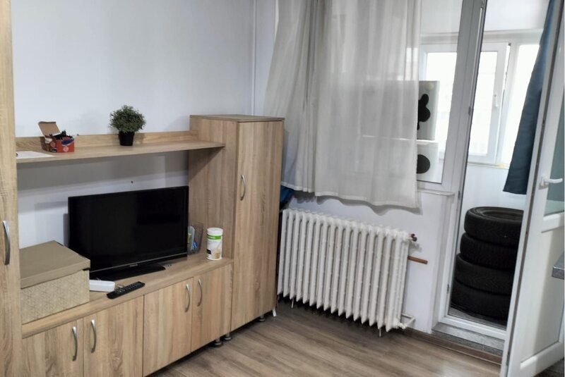 Obor, Colentina, Teiul Doamnei vav Sectia 7 Politie, 15 minute metrou,